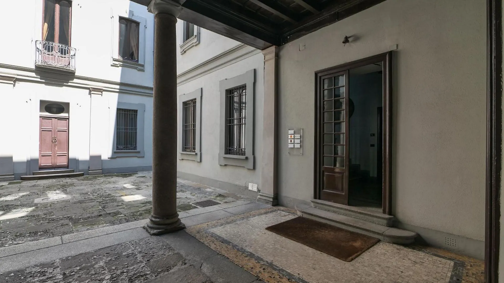 Prestige Boutique Aparthotel - Montenapoleone Милан Италия