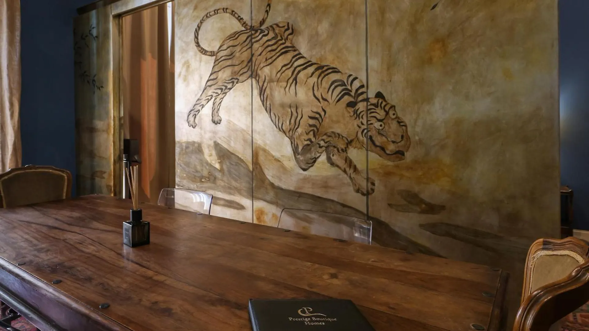 Prestige Boutique Aparthotel - Montenapoleone Милан Апартаменты